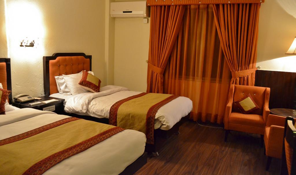 Amer Hotel Lahore Exteriér fotografie
